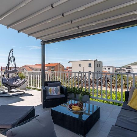 Apartmani Ville Vengo Trogir Exteriör bild