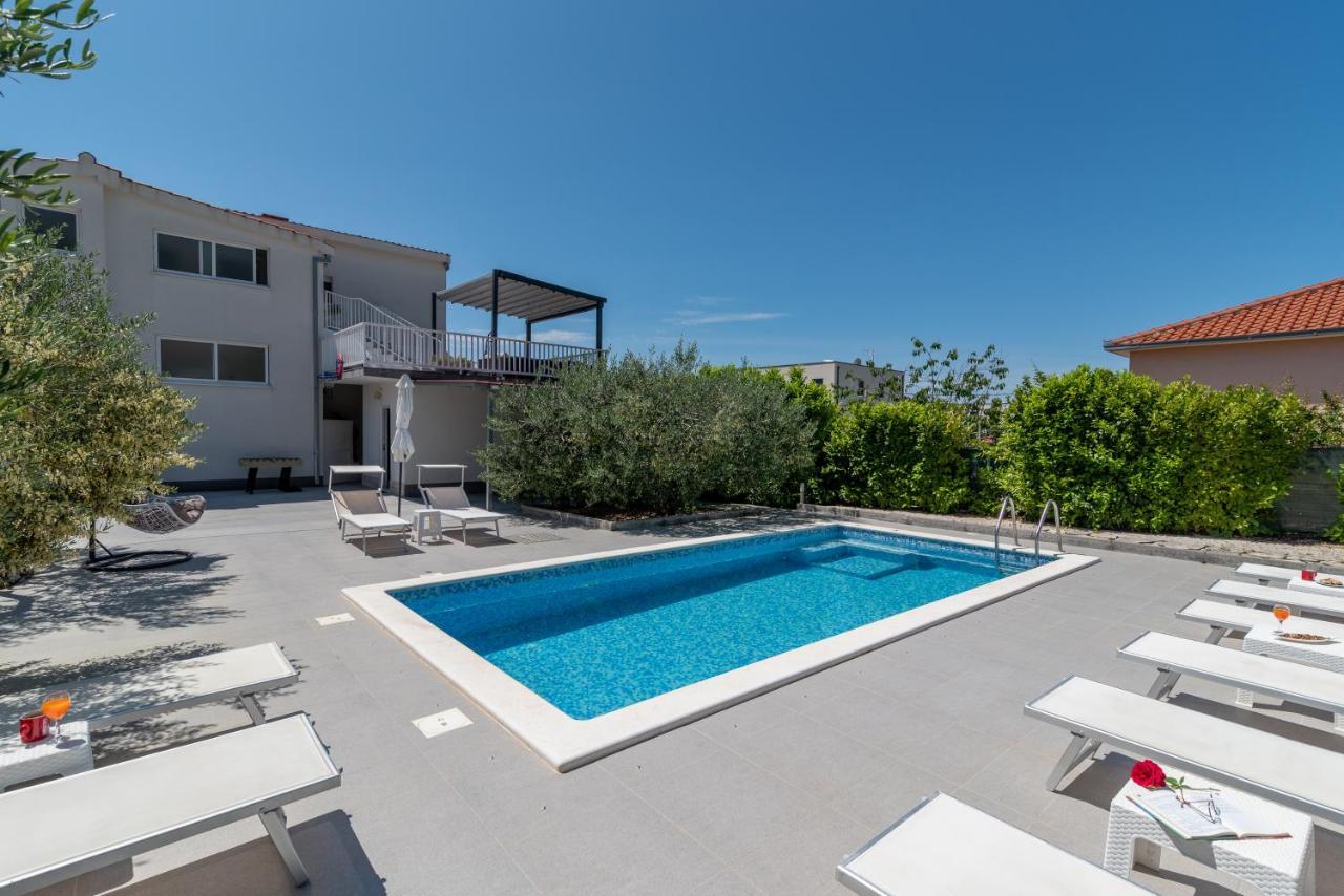 Apartmani Ville Vengo Trogir Exteriör bild