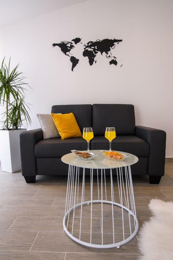 Apartmani Ville Vengo Trogir Exteriör bild