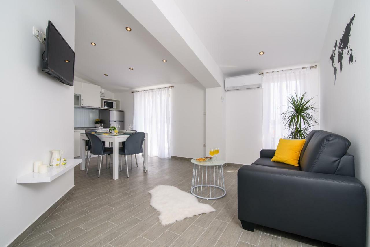 Apartmani Ville Vengo Trogir Exteriör bild