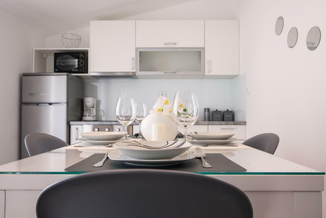 Apartmani Ville Vengo Trogir Exteriör bild