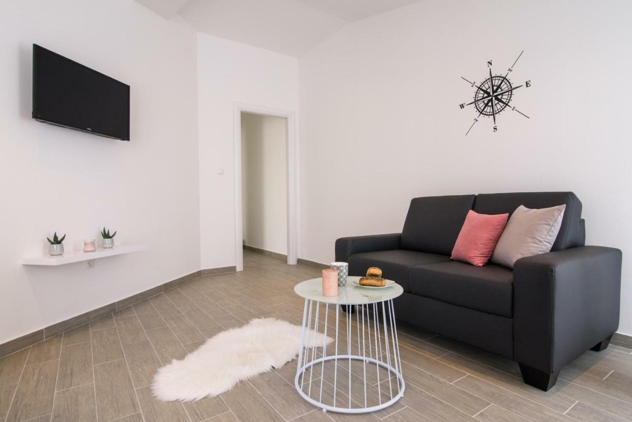 Apartmani Ville Vengo Trogir Exteriör bild