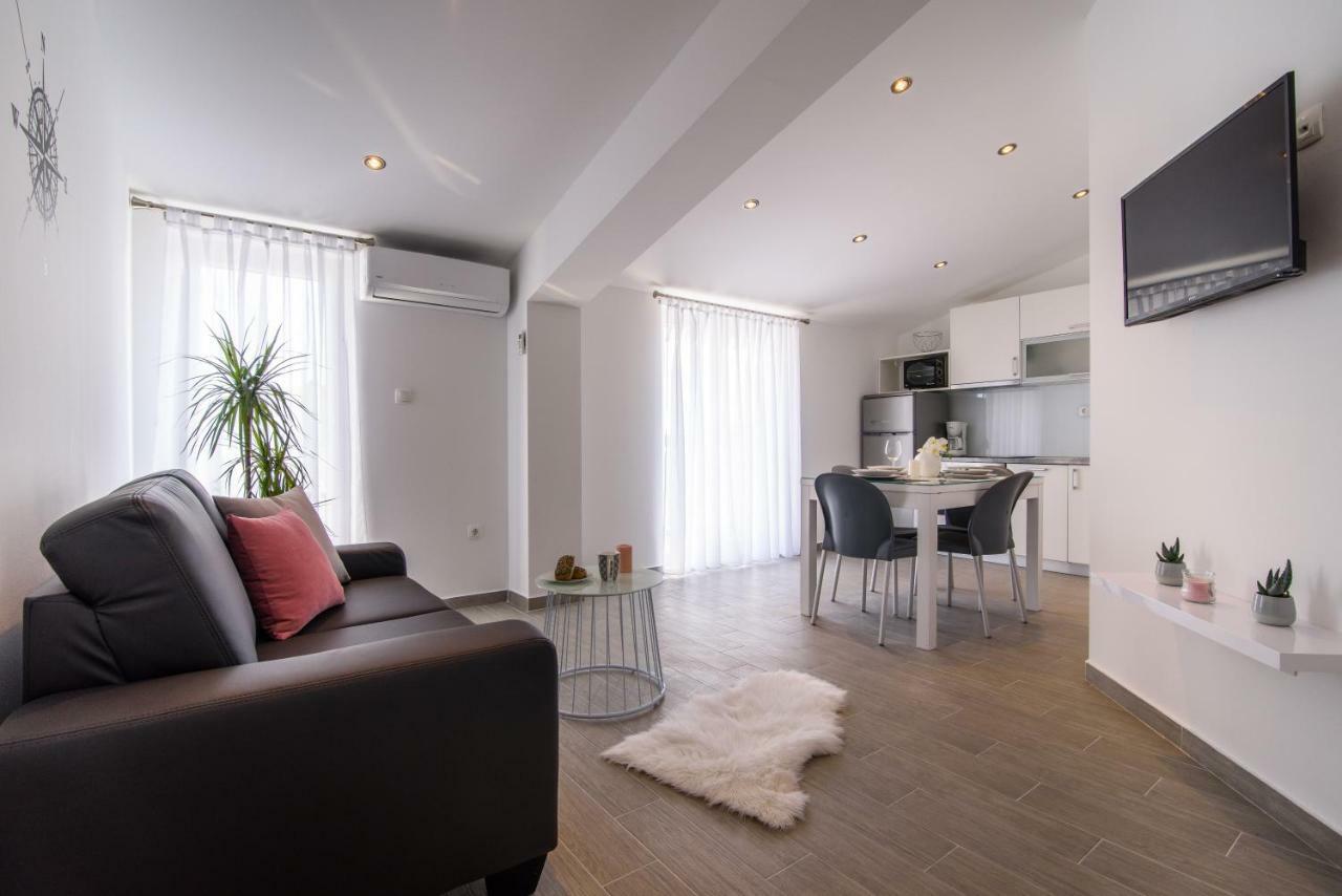 Apartmani Ville Vengo Trogir Exteriör bild