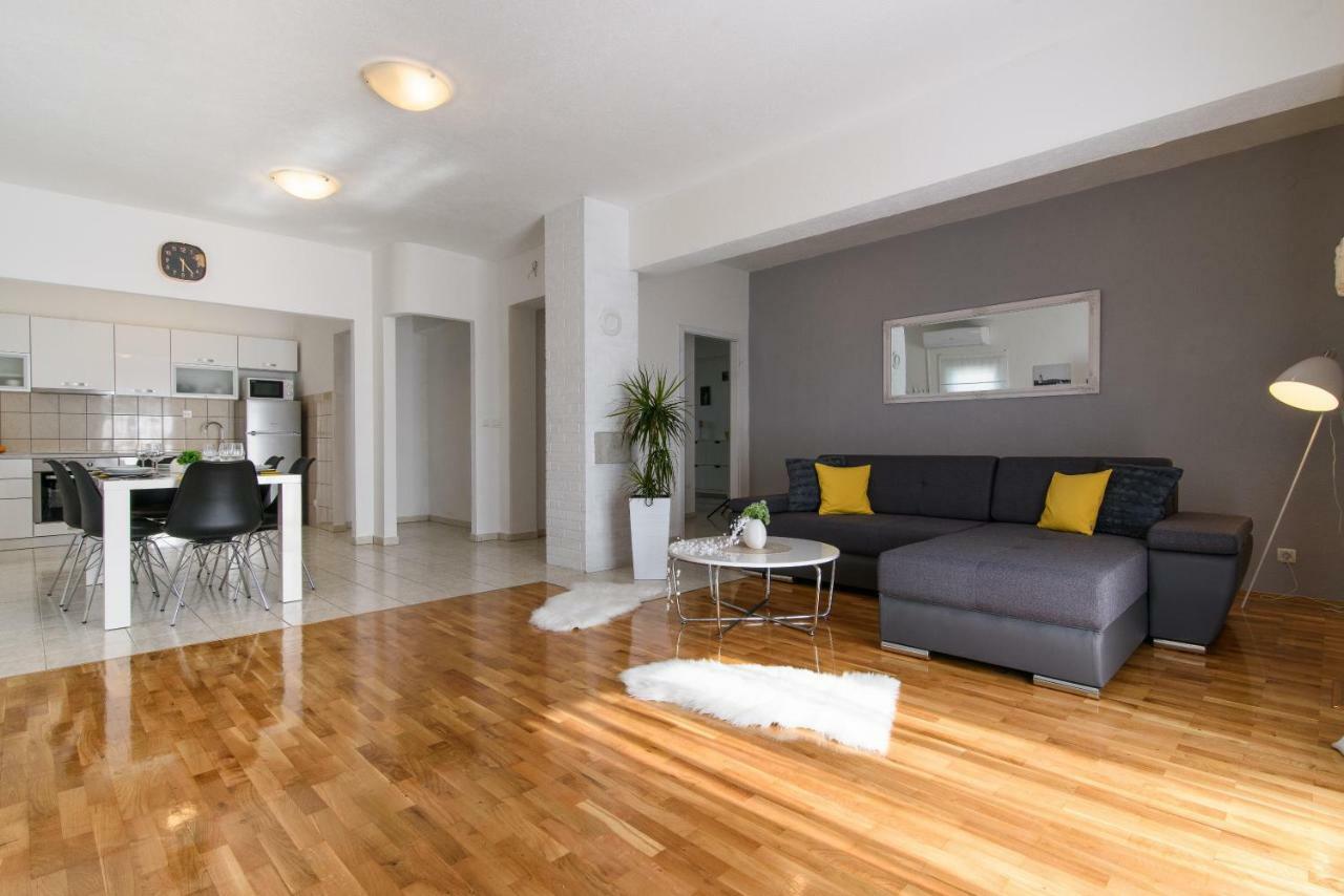 Apartmani Ville Vengo Trogir Exteriör bild